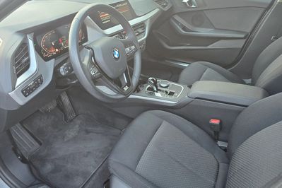 BMW Seria 1 118i Advantage