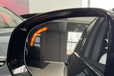 Volvo XC60 B5 B AWD Plus Dark aut