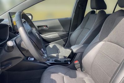 Toyota Corolla 1.8 Hybrid Style