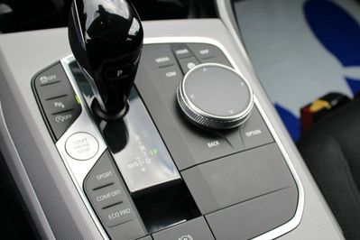 BMW Seria 3 318i aut