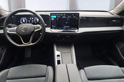 Volkswagen Passat 1.5 TSI  DSG