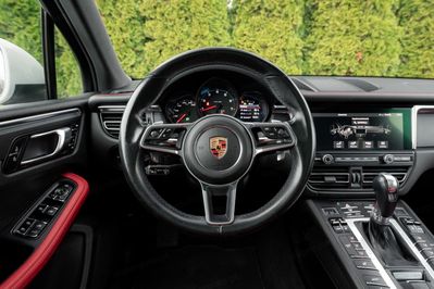 Porsche Macan Standard