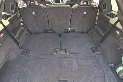 Volvo XC90 T8 AWD Plug-In Hybrid Dark 7os aut