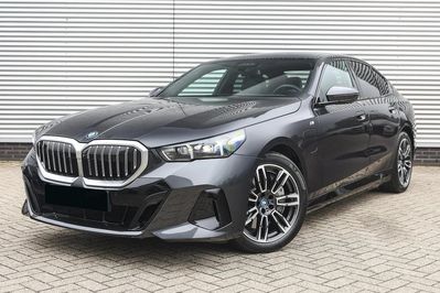 BMW Seria 5 530e xDrive M Sport