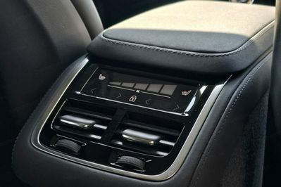Volvo XC90 B5 B AWD Plus Bright