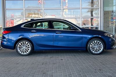 BMW Seria 2 220i Luxury Line aut