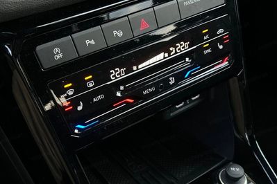 Volkswagen T-Cross 1.5 Tsi Act r-Line Plus Dsg