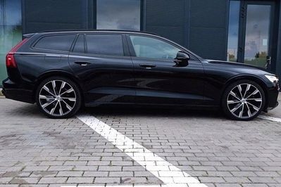 Volvo V60 B4 D R-Design