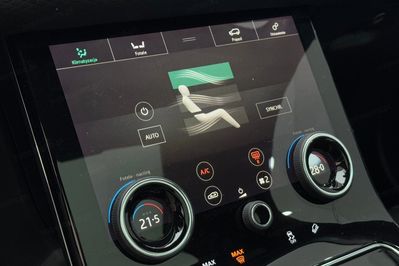 Land Rover Range Rover Velar 3.0  R-Dynamic SE 4WD