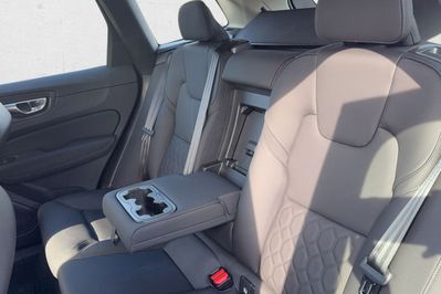 Volvo XC60 B5 B AWD Plus Dark aut