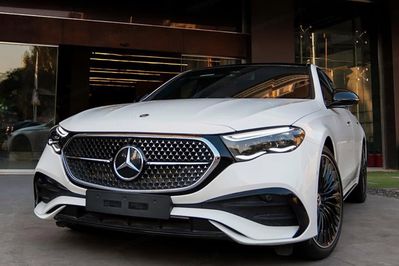 Mercedes Klasa E 300 de 4-Matic AMG