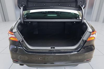 Toyota Camry 2.5 Hybrid Executive Cvt