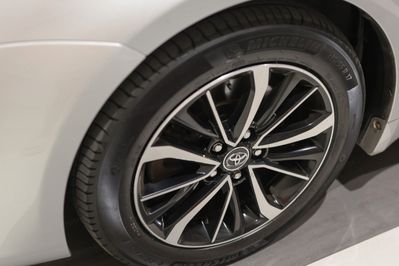 Toyota Avensis 2.0 D-4D Premium