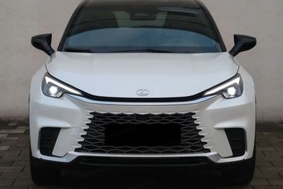 Lexus LBX Emotion 1.5 Hybrid