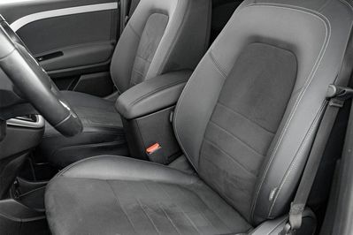 Mercedes T klasa T180d AT