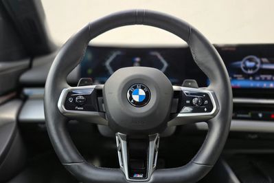 BMW Seria 5 520d xDrive M Sport