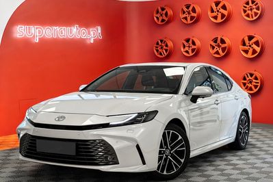 Toyota Camry Prestige 2.5 Hybrid Dynamic Force