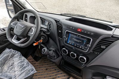 Iveco Daily 50C18 Zabudowa 15EP
