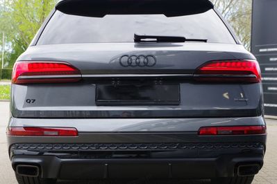 Audi Q7 55 TFSI e quattro S Line