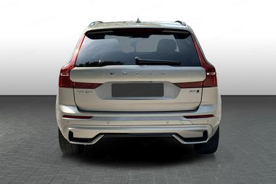 Volvo XC60 B5 B AWD Plus Dark