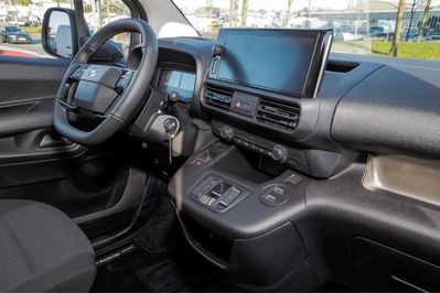 Opel Combo Kombi XL L2H1 Life EAT8
