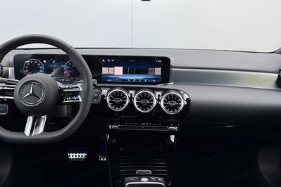 Mercedes CLA 200 AMG Line