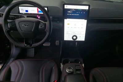 Ford Mustang Mach-E 98kWh AWD