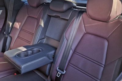 Porsche Cayenne Coupe E-Hybrid Black Edition