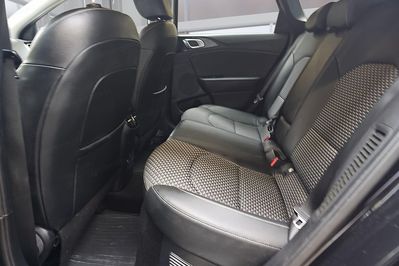Kia Ceed 1.6 Gdi Phev Business Line Dct