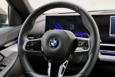 BMW Seria 5 520d xDrive M Sport aut