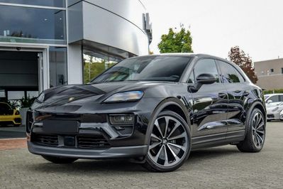 Porsche Macan 4