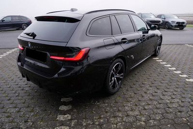 BMW Seria 3 Touring 330i xDrive M Sport