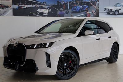 BMW iX xDrive45 M Sport