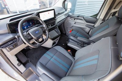 Ford Tourneo Custom 2.5 PHEV CVT L1 Sport