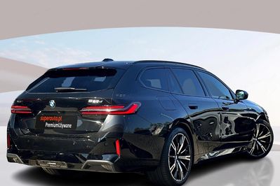 BMW Seria 5 Touring 520d xDrive M Sport