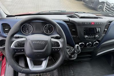 Iveco Daily 50C/35 Kontener + Winda AT