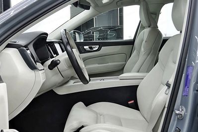 Volvo XC60 B4 D AWD Plus Bright aut