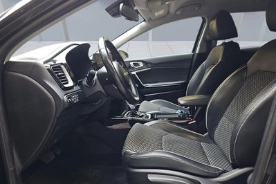 Kia Ceed 1.6 GDI PHEV Business Line DCT