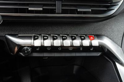 Peugeot 3008 1.5 BlueHDi Allure Pack S&S EAT8