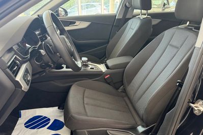 Audi A4 35 TFSI S Line