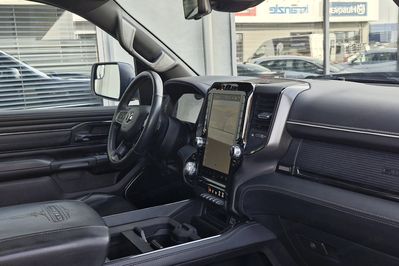 Dodge RAM 1500 Limited V8 HEMI