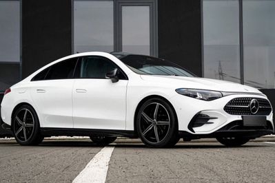 Mercedes CLA 200 AMG Line