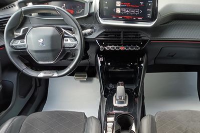 Peugeot 2008 1.2 PureTech GT Pack S&S EAT8