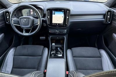 Volvo XC40 B4 B R-Design aut