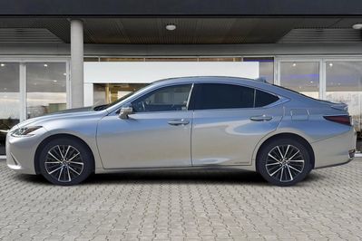 Lexus ES 300h Business Edition