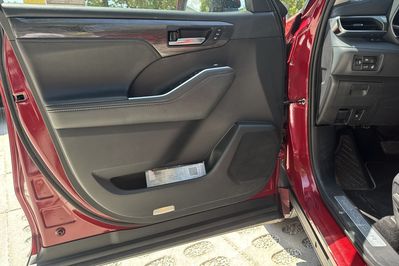 Toyota Highlander Prestige 2.5 Hybrid