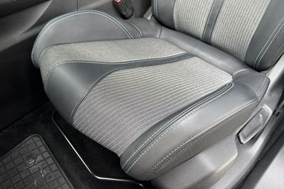 Peugeot 3008 Allure Pack 1.2 PureTech  S&S EAT8