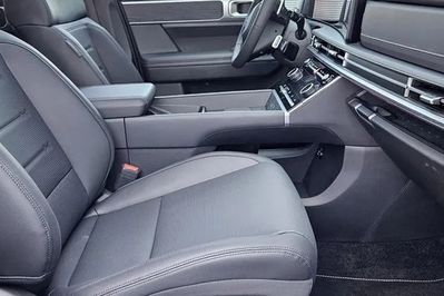 Hyundai Santa Fe 1.6 T-GDI HEV Platinum 4WD aut 7os.