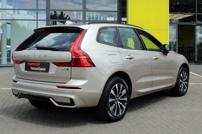 Volvo XC60 B4 D AWD Plus Dark