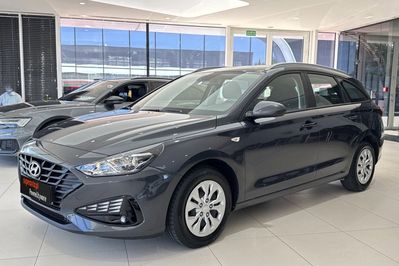 Hyundai i30 1.5 DPI Classic +